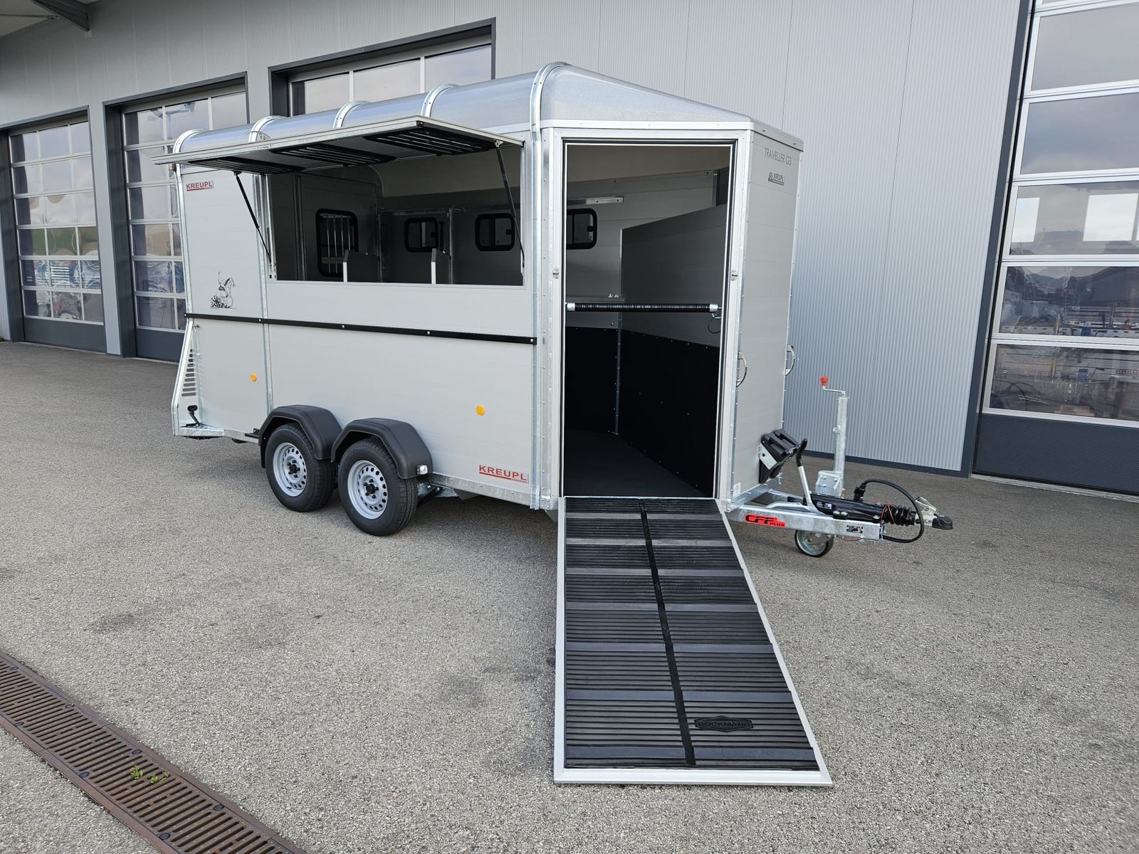 Böckmann Pferdeanhänger Traveller G 3 mit Zubehör AKTION