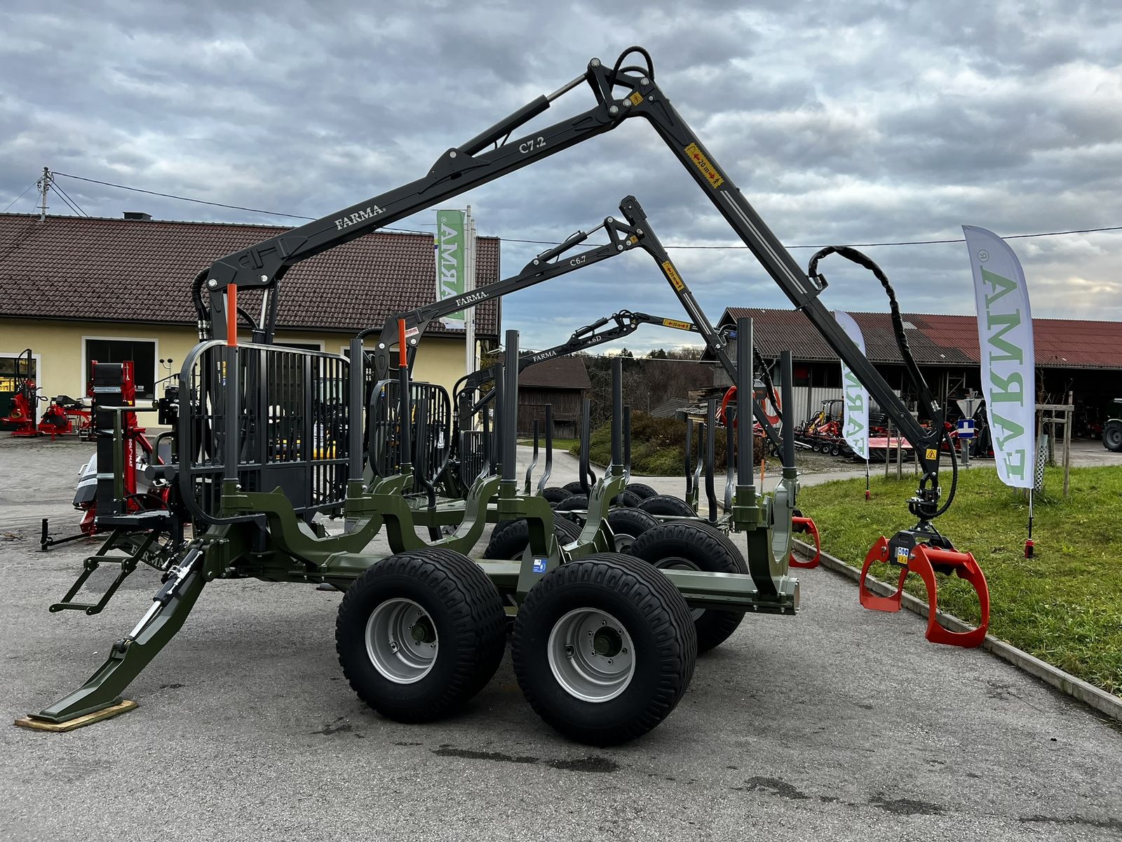Farma T10 G2 mit C 7,2m G2 Kran