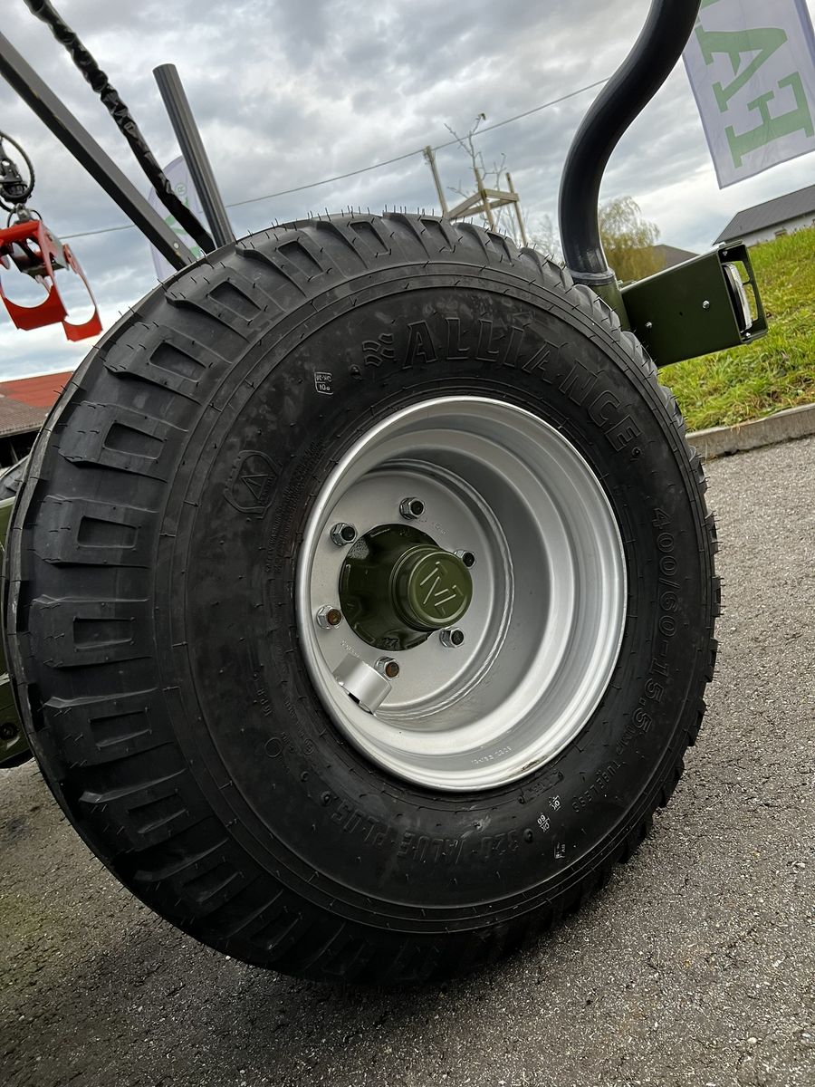 Farma T9F mit C 6,7m G3 Kran
