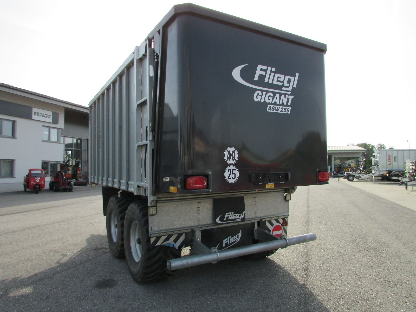 Fliegl ASW 256